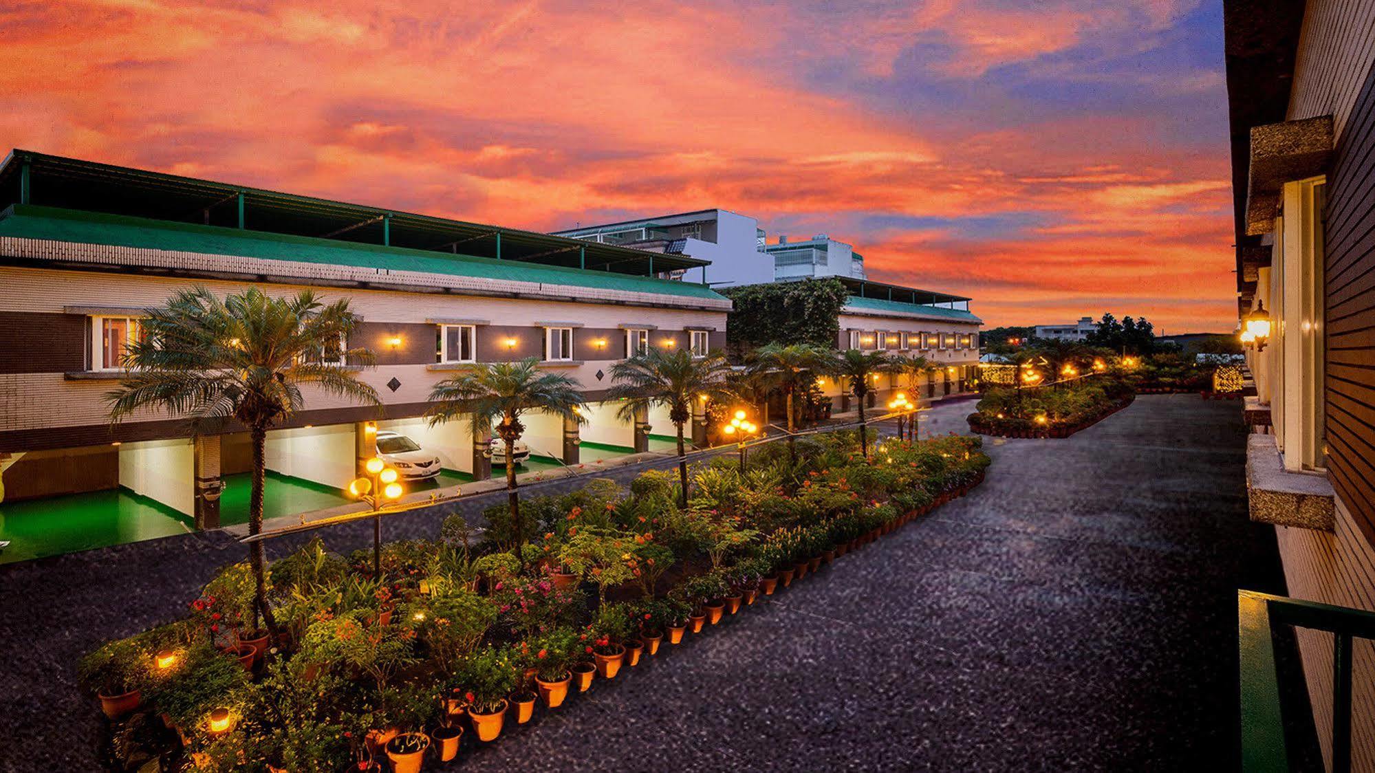 Mesasa Garden Motel Hualien Exterior foto